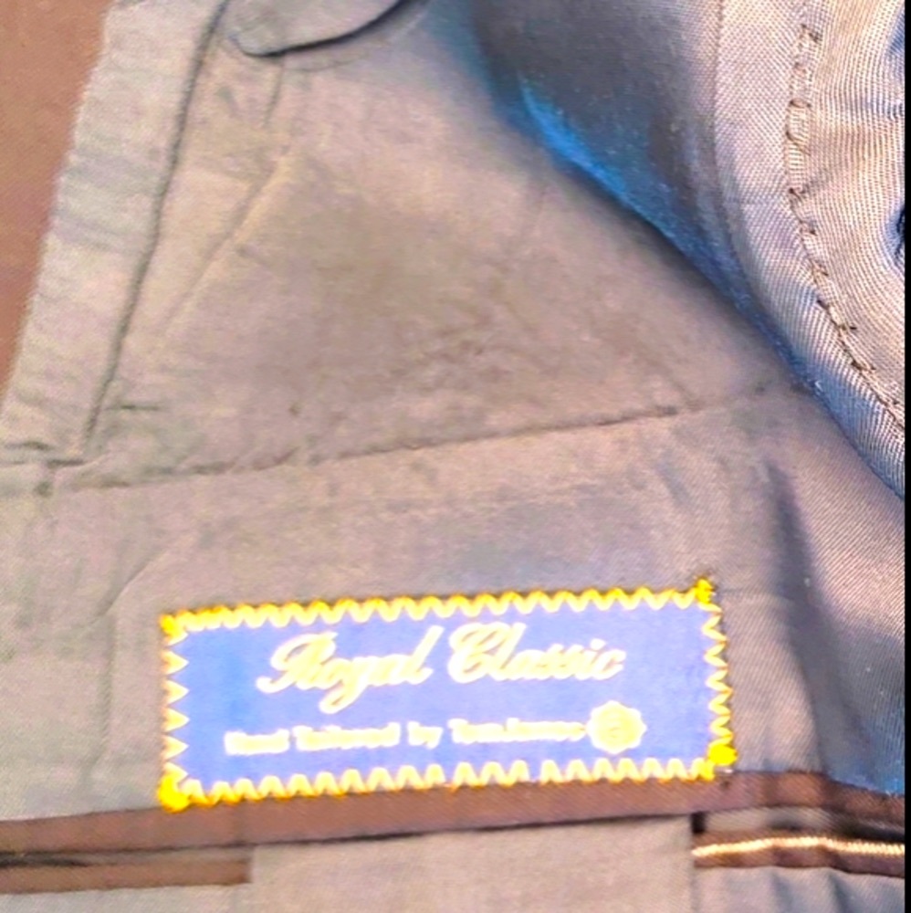 Holland & Sherry Sport Coat - Picture 12 of 16